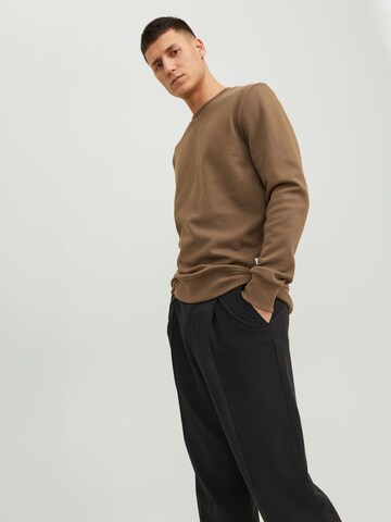 JACK & JONES Sweatshirt 'JJEBasic' in Braun