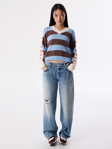 Twist Wide leg Jeans in Blue: front