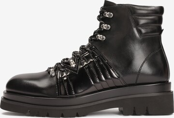 Kazar Studio - Botas con cordones en negro: frente