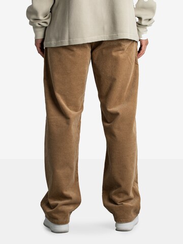 Carhartt WIP Regular Jeans in Brown