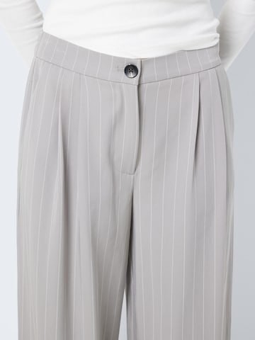 Noisy may Loose fit Pleat-front trousers 'VERA' in Grey