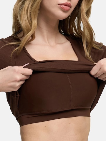 Top 'Cotton Long Sleeve mit integriertem Wireless Bra' di cfab (formerly creamy fabrics) in marrone