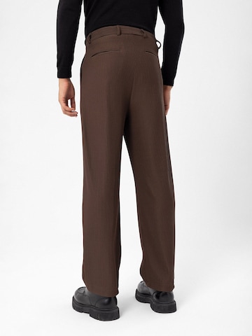 Loosefit Pantaloni con pieghe di Antioch in marrone