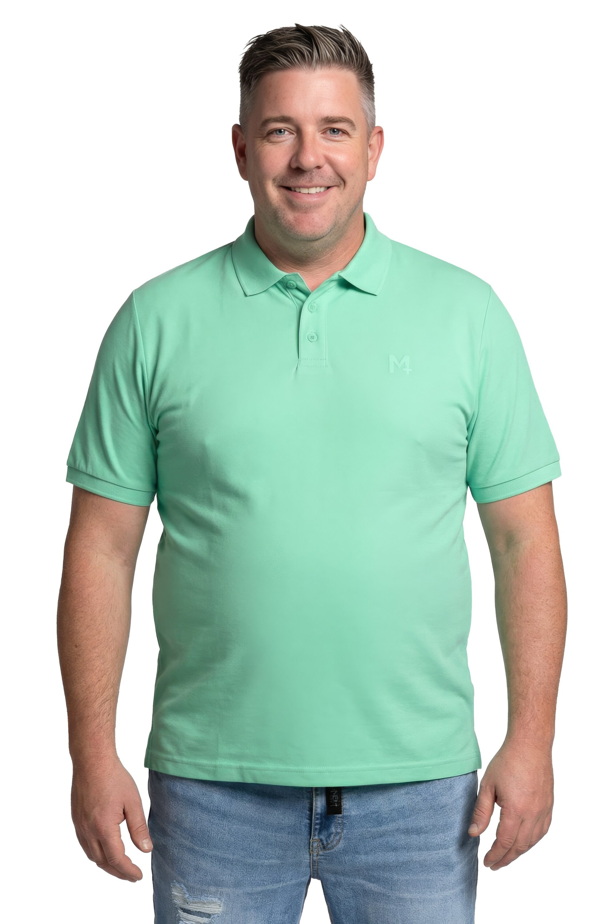 Men Plus Shirt in Green: front