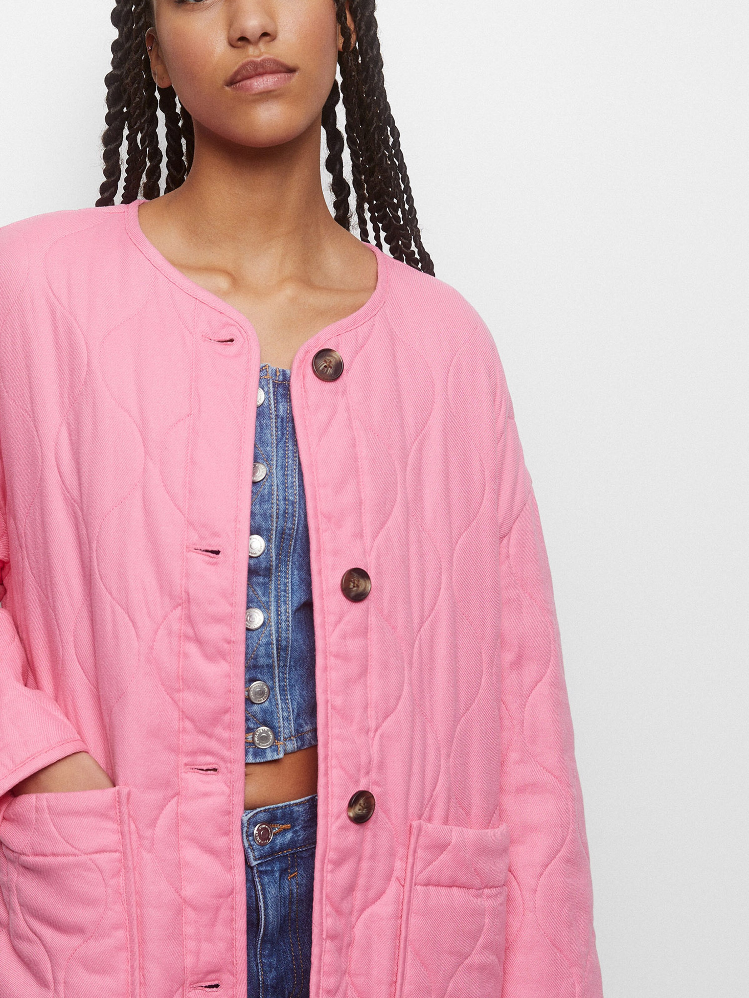 Pull and top bear pink jacket