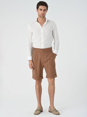 Antioch Regular Trousers in Beige
