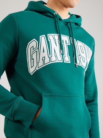 Bluză de molton de la GANT pe verde