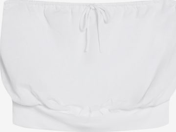 Top di Bershka in bianco: frontale