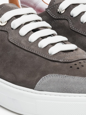 Estro Sneakers laag '09-4496' in Grijs