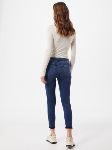 Mavi Slimfit Jeans 'Lexy' i blå