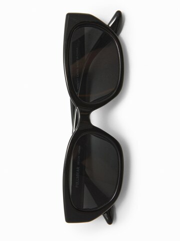 Lunettes de soleil Pull&Bear en noir