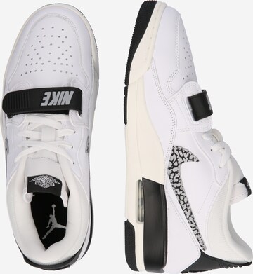 Sneaker low 'Air Jordan Legacy 312' de la Jordan pe alb