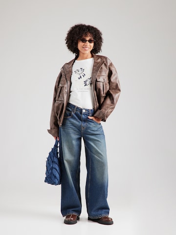 Tricou de la s.Oliver pe alb
