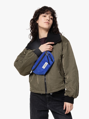 EASTPAK Torba na pasek 'Springer' w kolorze niebieski