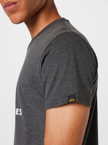 ALPHA INDUSTRIES Shirt in Grey