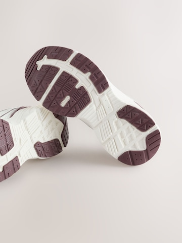 Sneaker di Next in bianco