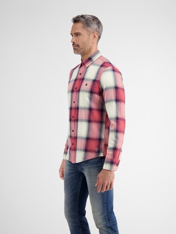 Coupe regular Chemise LERROS en rouge