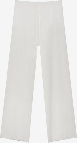 Pull&Bear Flared Pants in White: front