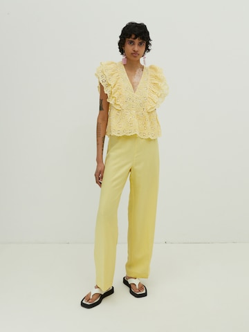 EDITED Wide leg Pleated Pants 'Remy' in Yellow