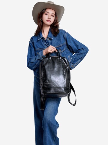 Victoria Hyde Backpack ' Cowboy ' in Black