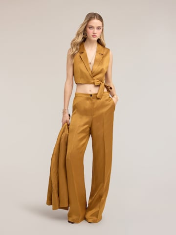 MOTIVI - Chaleco para traje en amarillo