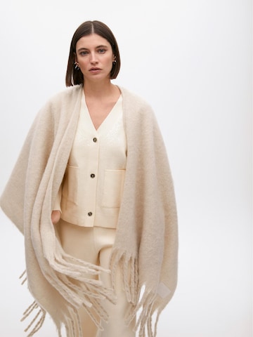 Lola Casademunt Cape in White: front