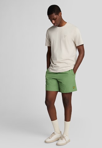 Loosefit Shorts de bain Lyle & Scott en vert