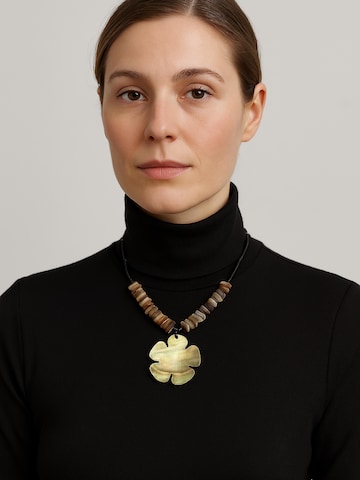 COLLEZIONE ALESSANDRO Necklace 'Kay' in Black: front
