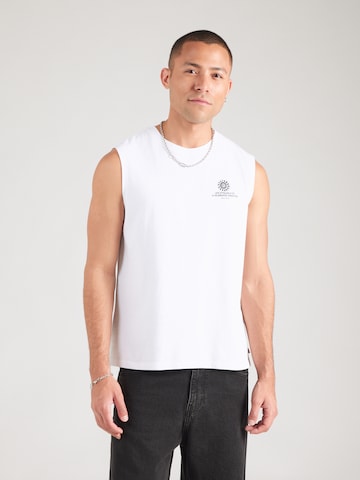 LEVI'S ® Тениска в бяло: отпред
