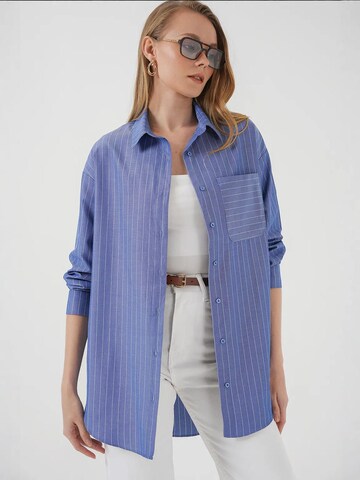 Bigdart Blouse in Blue