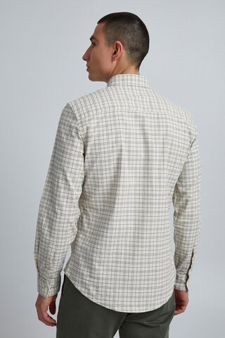 Coupe regular Chemise Casual Friday en beige