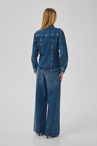 My Essential Wardrobe - Blusa en azul