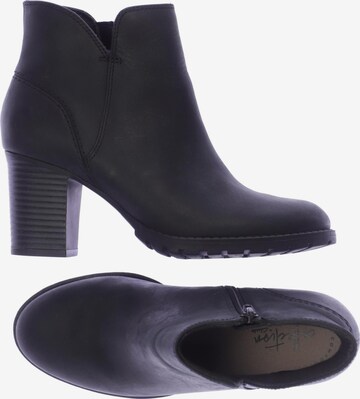 CLARKS Dress Boots in 37 in Black: front