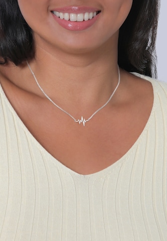 ELLI Necklace 'Herzschlag' in Silver: front