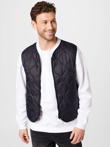 BURTON MENSWEAR LONDON Vest 'Onion' in Black: front