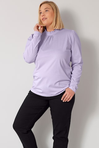 Sara Lindholm Shirt in Purple: front