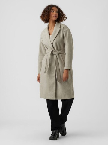 Manteau mi-saison VERO MODA en beige : devant
