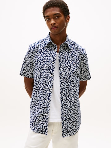 TOMMY HILFIGER Regular Fit Skjorte i blå: forside