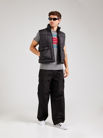 Superdry T-Shirt in Grau