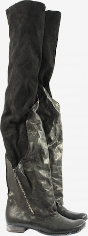 LAVORAZIONE ARTIGIANA Dress Boots in 37 in Black: front