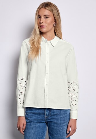 Street One Studio Blouse in White: front