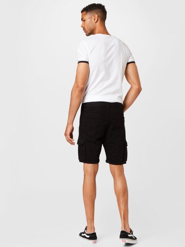 BRAVE SOUL Regular Shorts in Schwarz