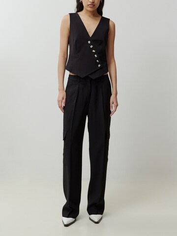 regular Pantaloni cargo 'Mako' di EDITED in nero