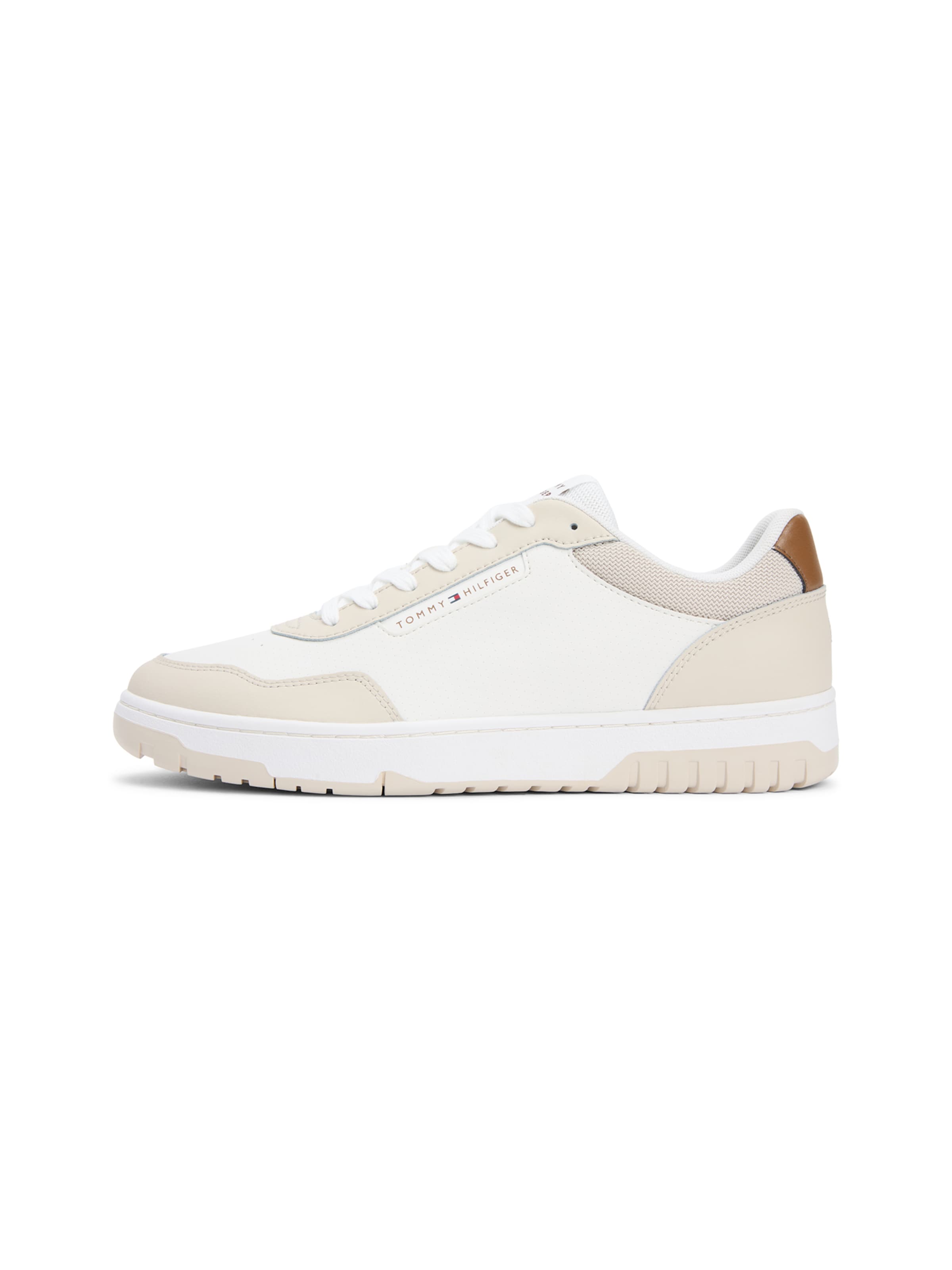 TOMMY HILFIGER Baskets basses en beige / blanc, Vue avec produit