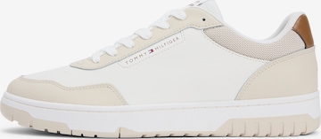 TOMMY HILFIGER Nizke superge | bež barva: sprednja stran