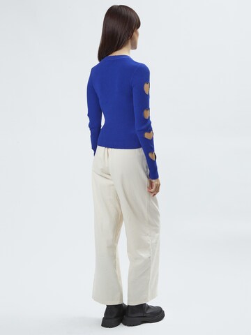 Pullover di Influencer in blu