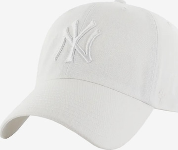 47 Pet '47 Brand New York Yankees MLB Clean Up Cap' in Zwart: voorkant