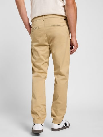 Slimfit Pantaloni 'Slim Chino Sand 112363970' di Lee in beige