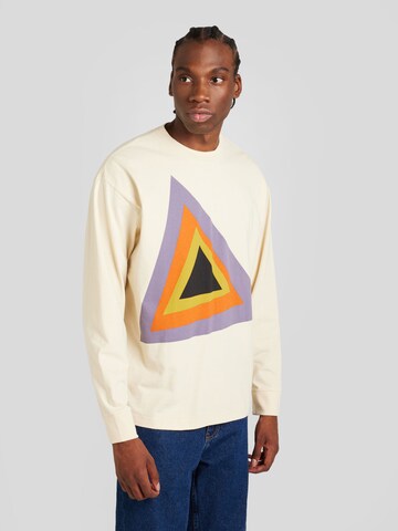 Levi's Skateboarding Shirt in White: front