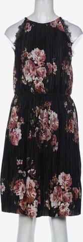 VILA Dress in XS in Black: front